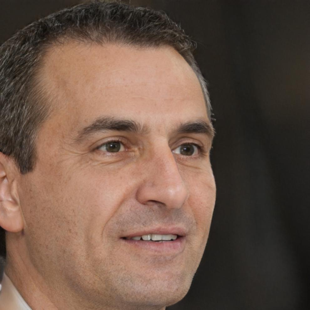 Esteban Montiel, especialista en finanzas empresariales
